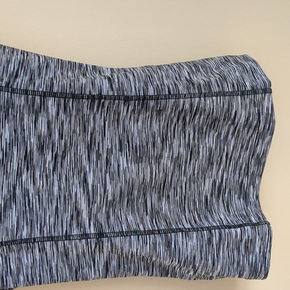 Small MPG Racerback Gray Activewear Tank Top with Built In Bra and Ball … - Picture 7 of 10